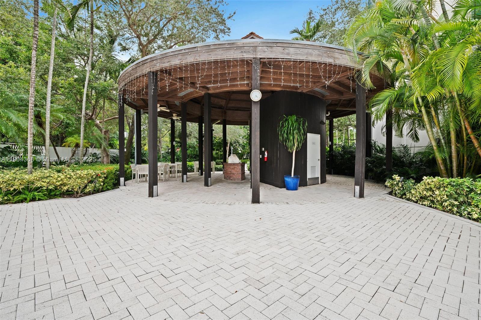 2645 S Bayshore Dr # 1201