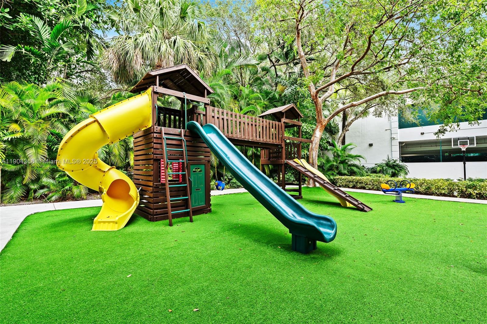 2645 S Bayshore Dr # 1201