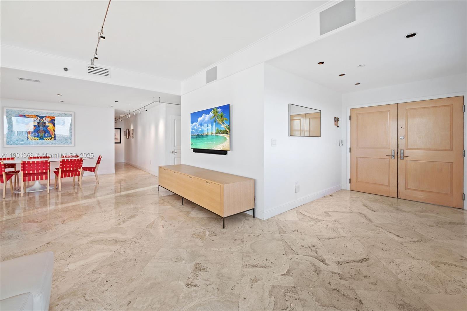 2645 S Bayshore Dr # 1201