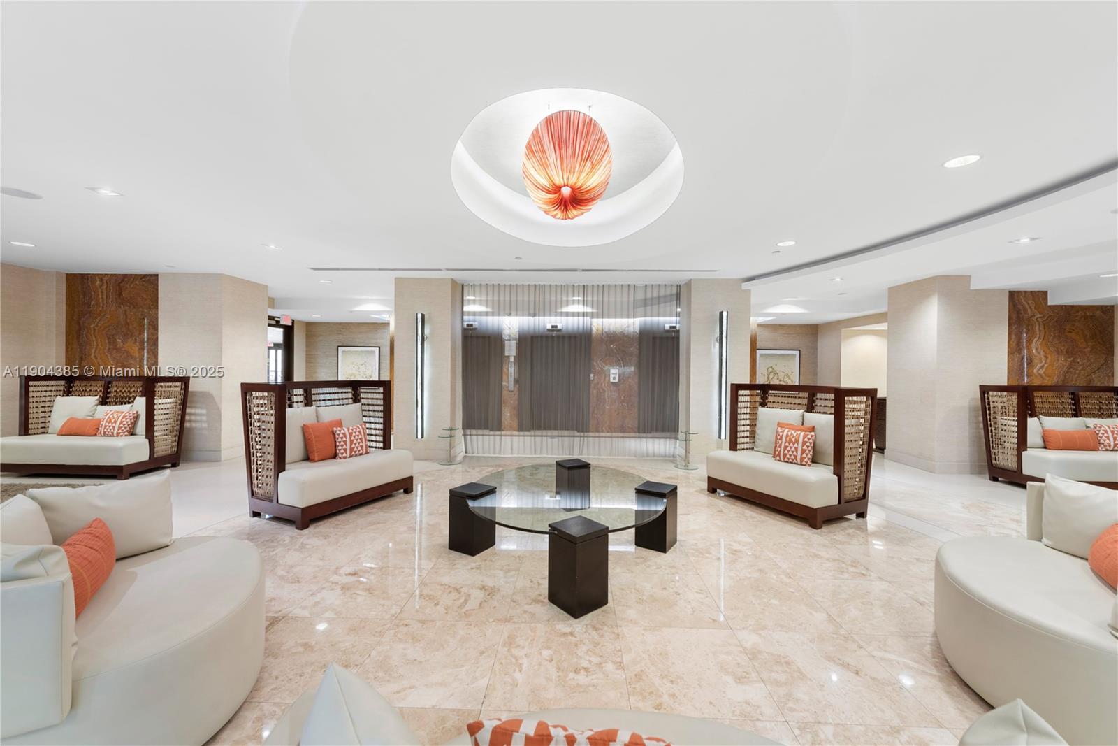 2555 Collins Ave # 904