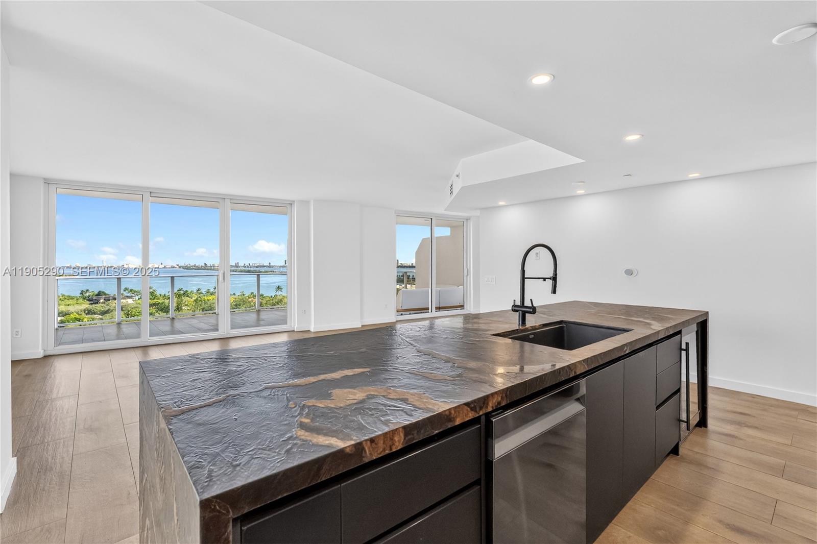 4250 Biscayne Blvd # 1502