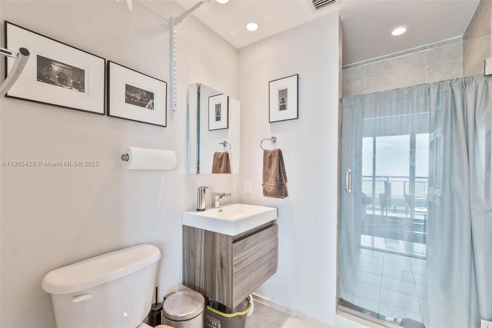 60 SW 13th St # 3401