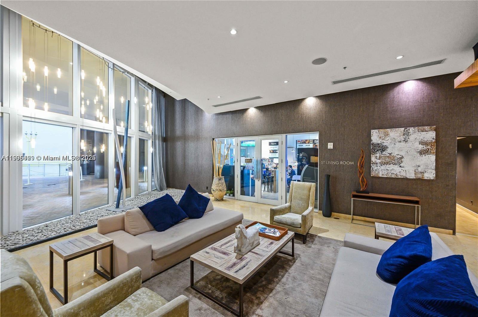 60 SW 13th St # 3401