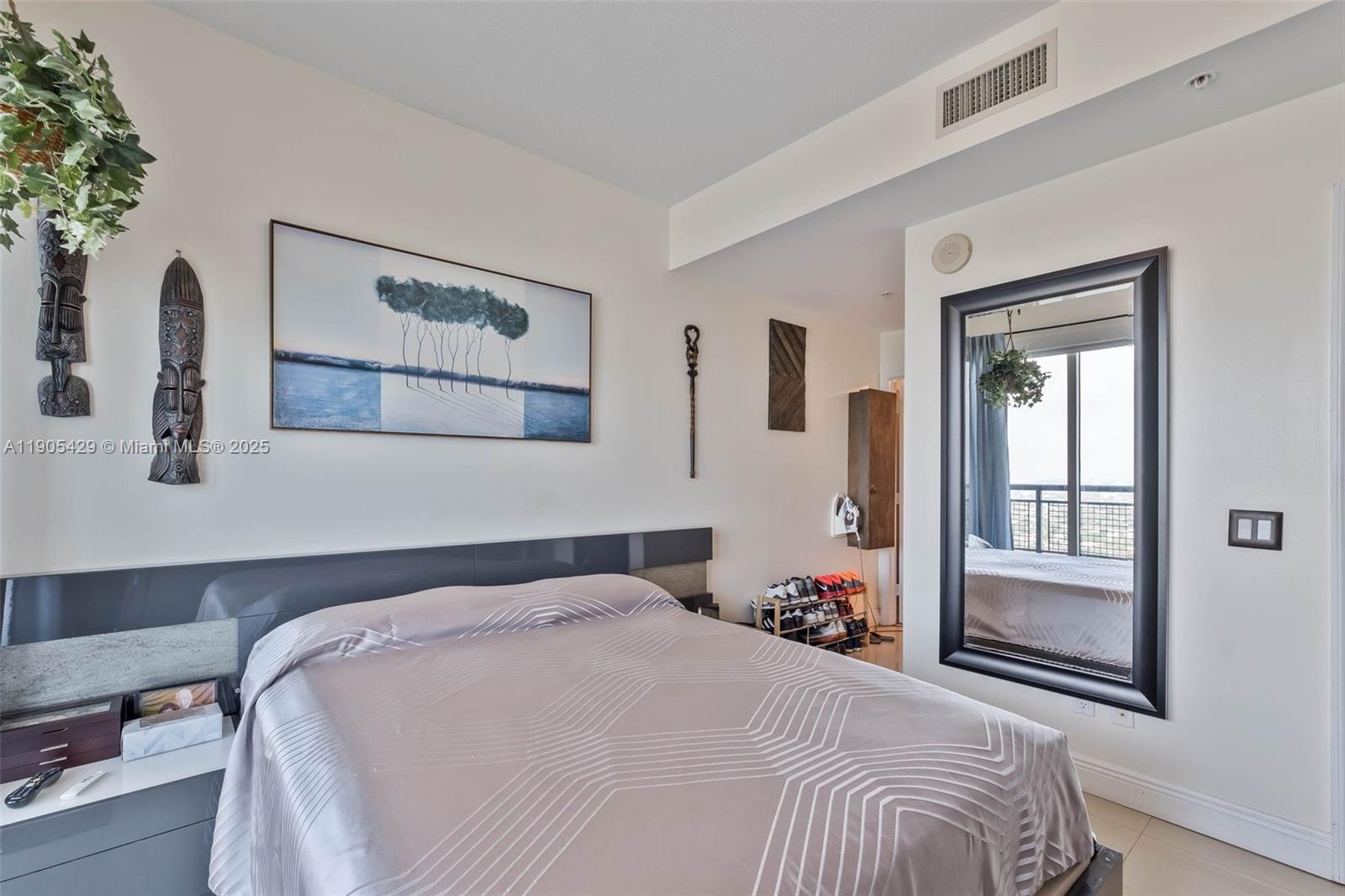 60 SW 13th St # 3401