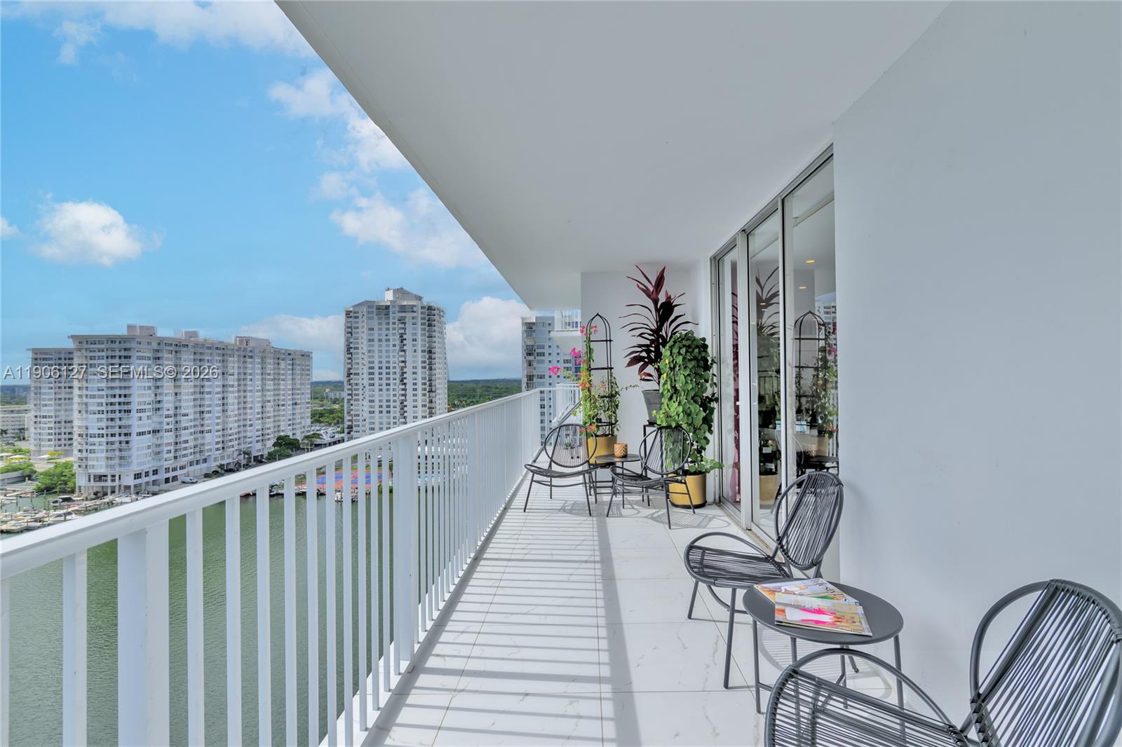  Unit: 1516W