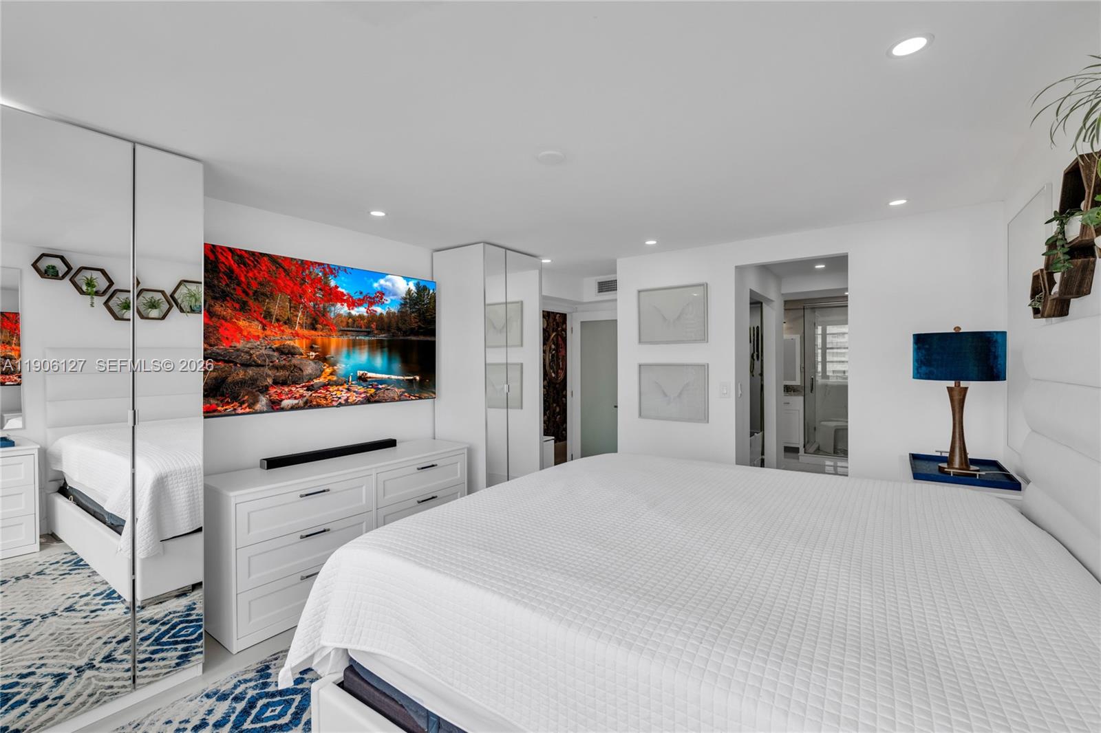  Unit: 1516W