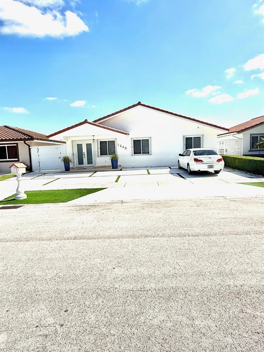 1245 SW 141st Ave