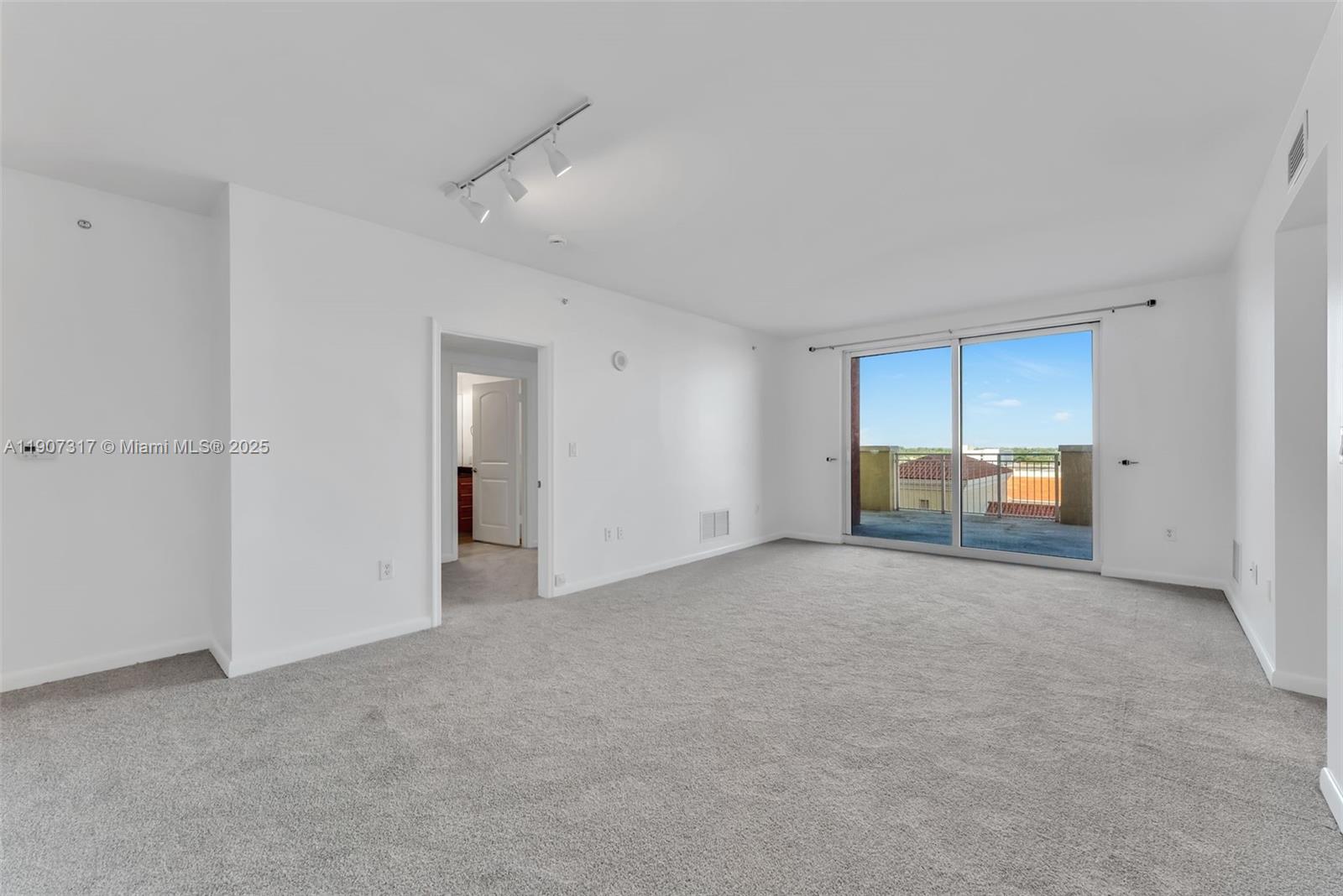 7350 SW 89th St # 1005S