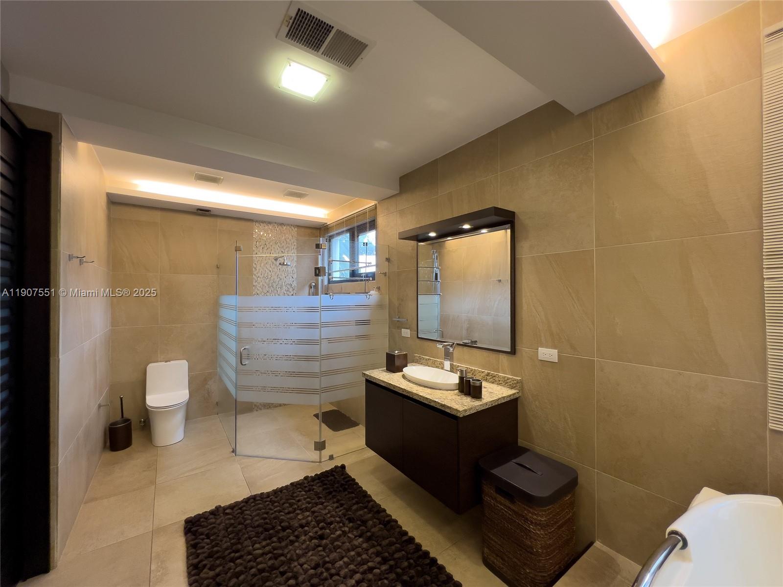 Via A Tanda Urban Rincon Del Valle