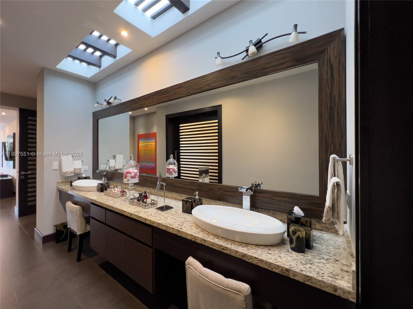 Via A Tanda Urban Rincon Del Valle