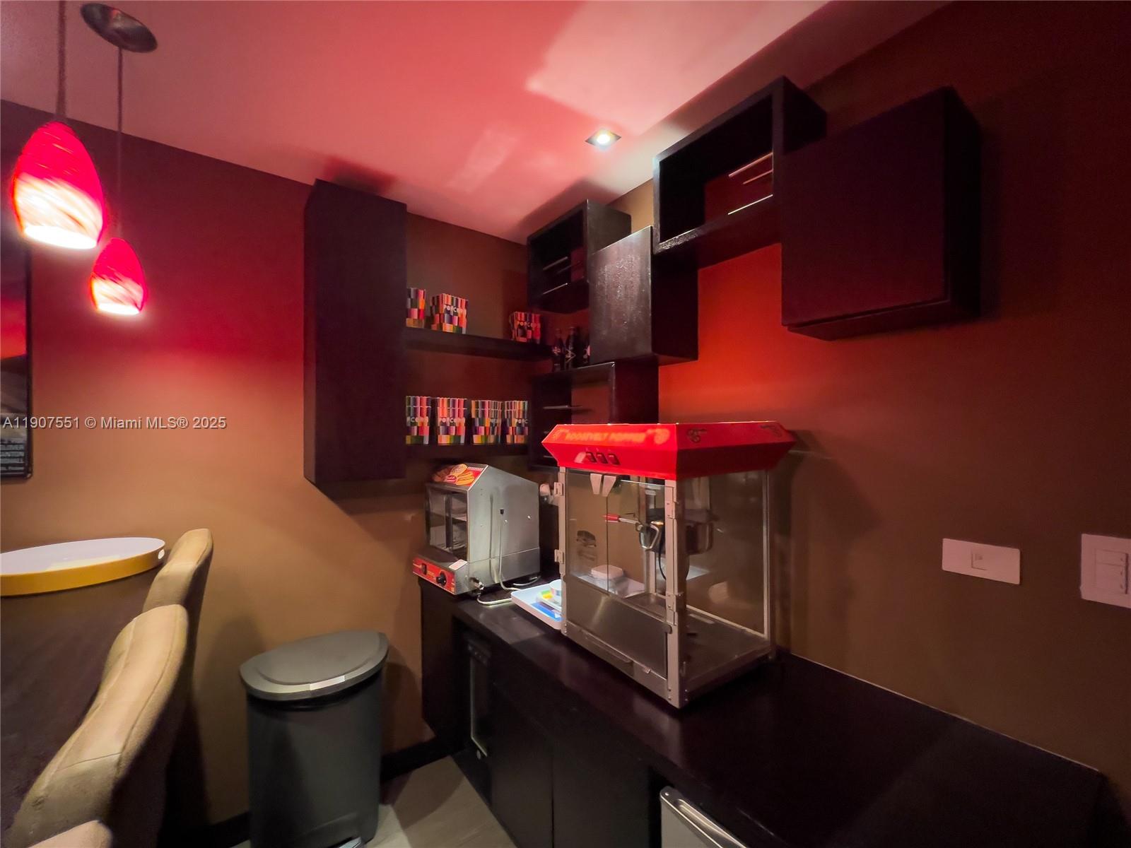 Via A Tanda Urban Rincon Del Valle