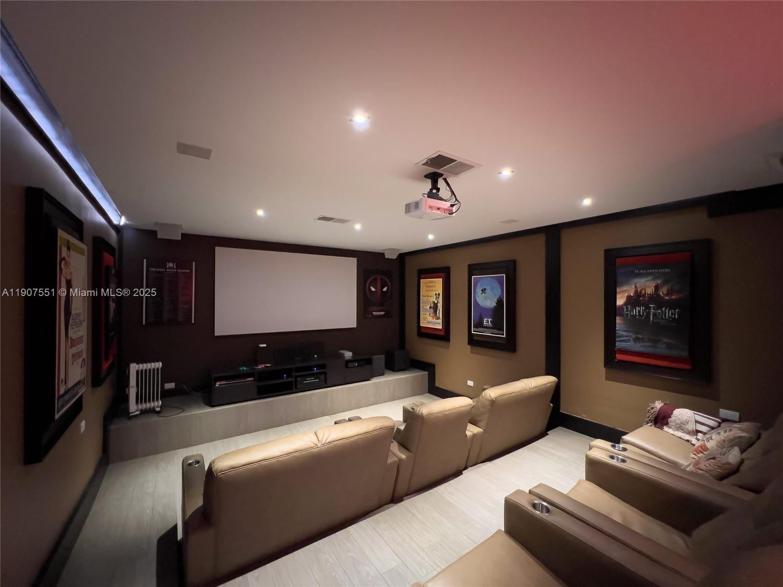 Via A Tanda Urban Rincon Del Valle