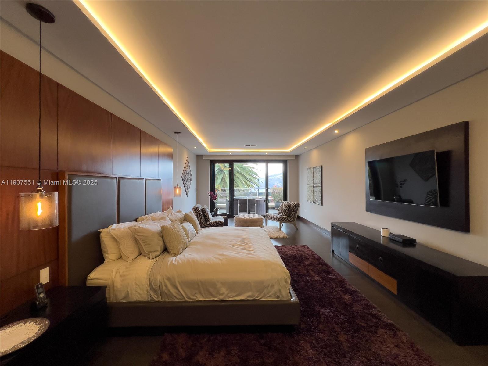 Via A Tanda Urban Rincon Del Valle