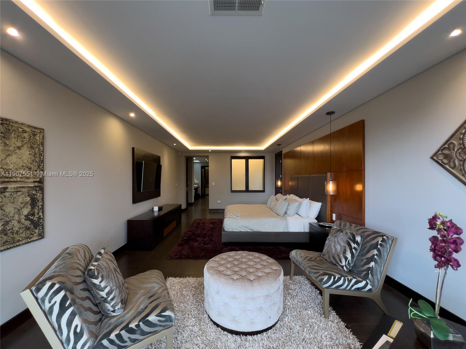 Via A Tanda Urban Rincon Del Valle