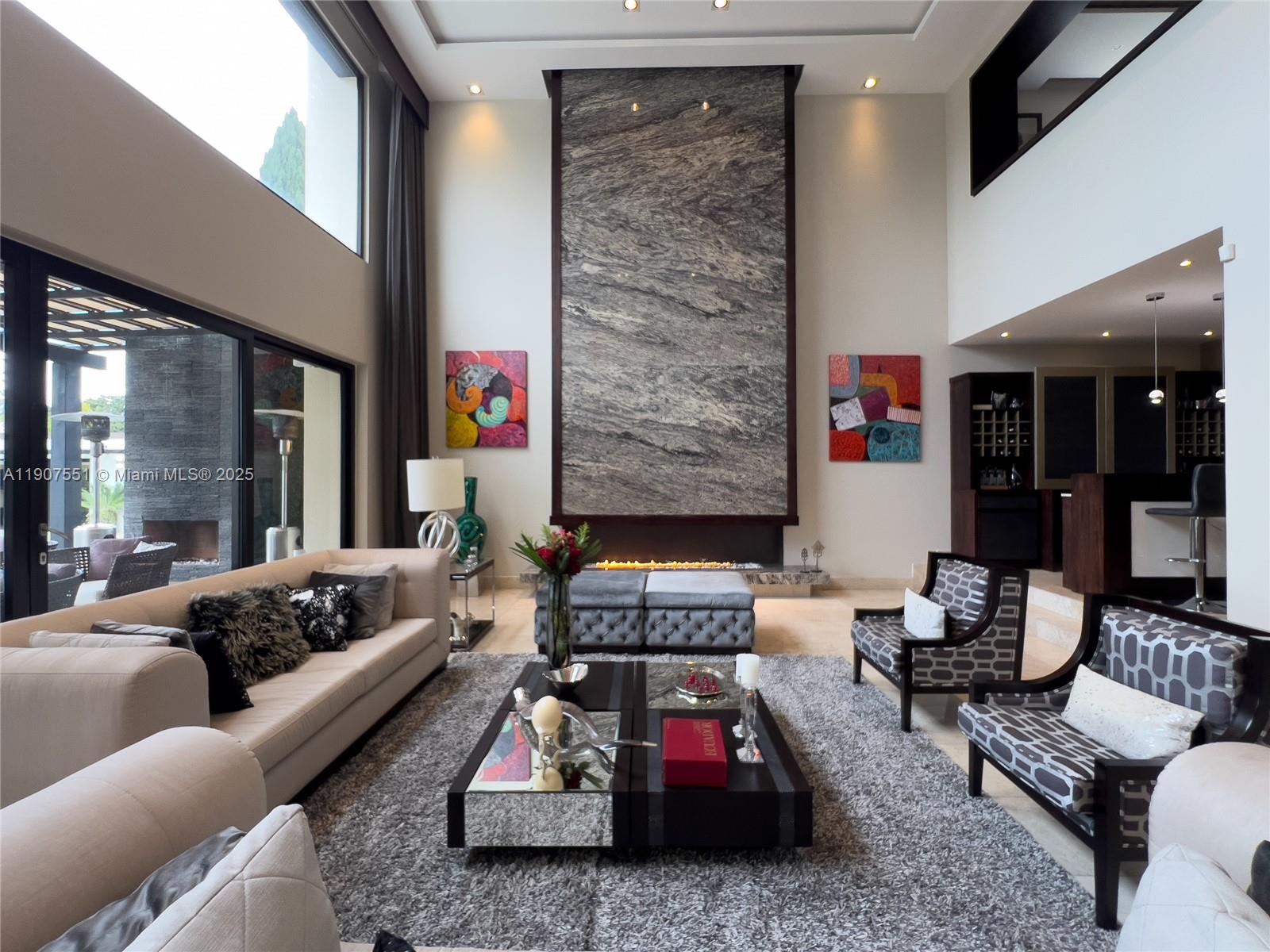 Via A Tanda Urban Rincon Del Valle