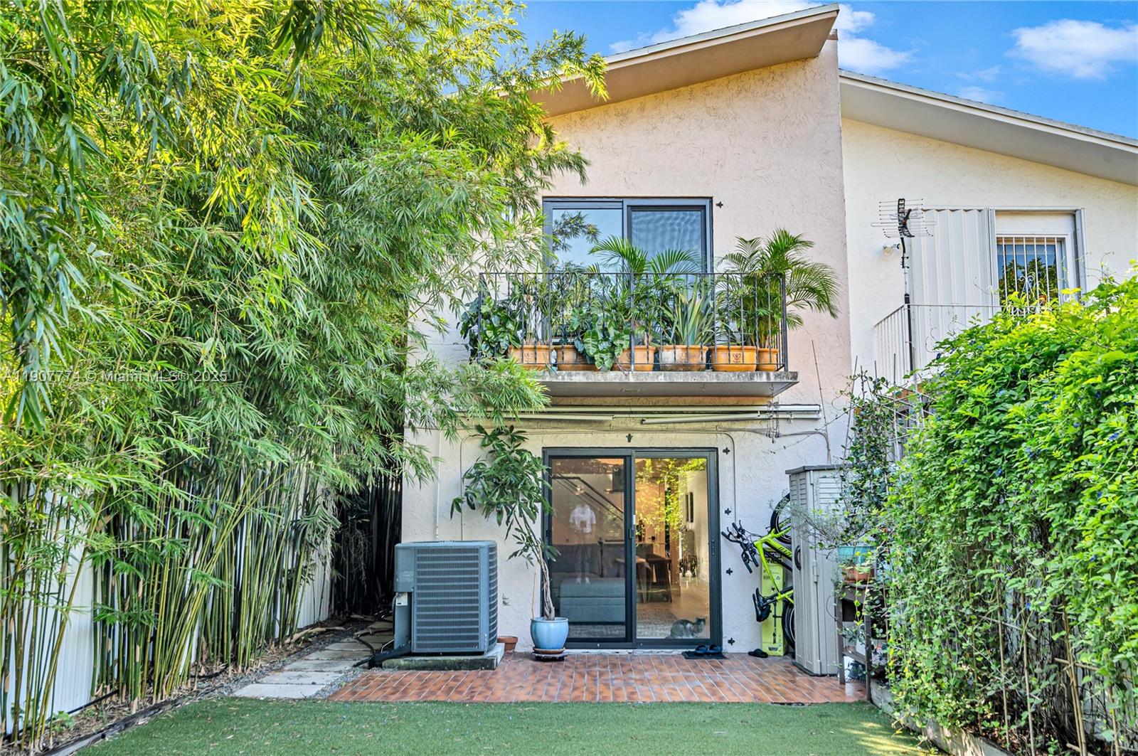 2965 SW 25th Ter # 2965