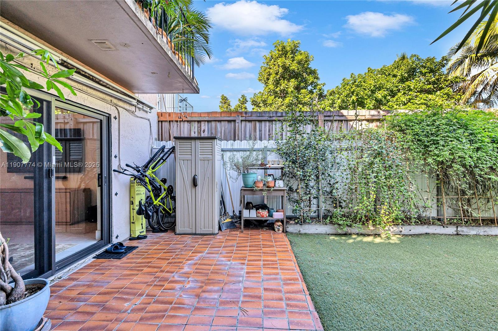 2965 SW 25th Ter # 2965