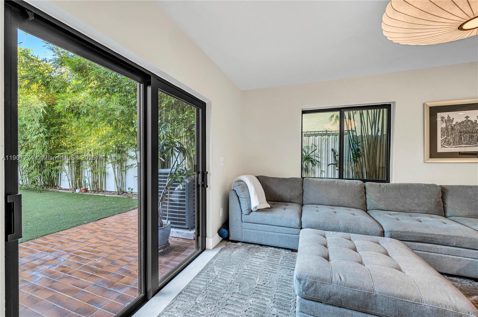 2965 SW 25th Ter # 2965