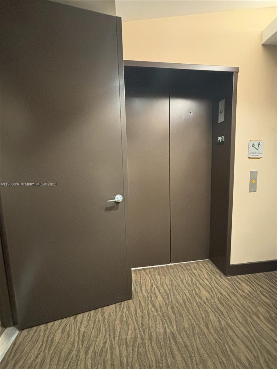 79 SW 12th St Unit: 4012-S