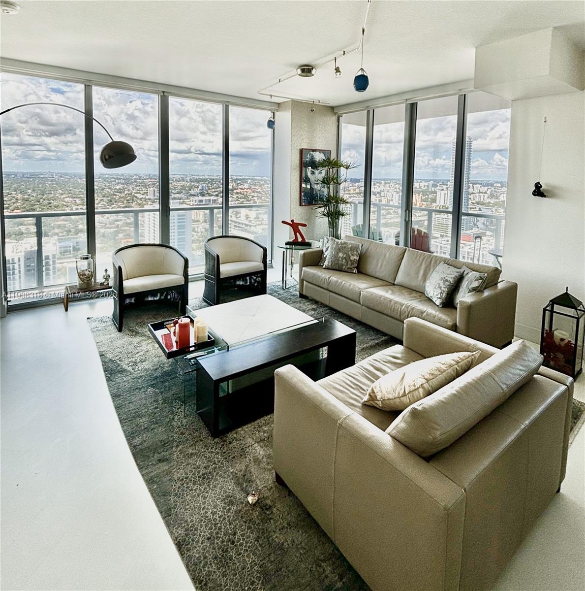 79 SW 12th St Unit: 4012-S