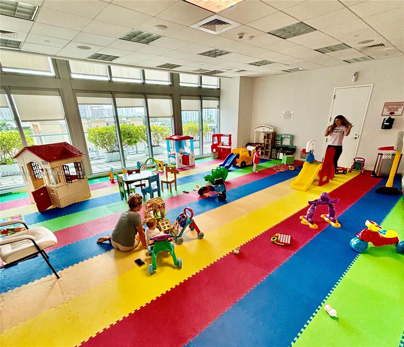 79 SW 12th St Unit: 4012-S