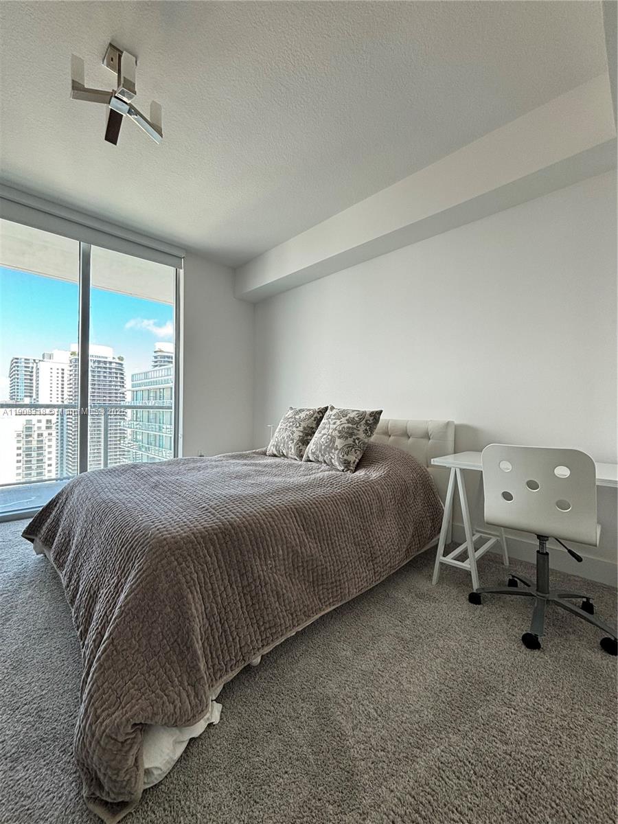 79 SW 12th St Unit: 4012-S