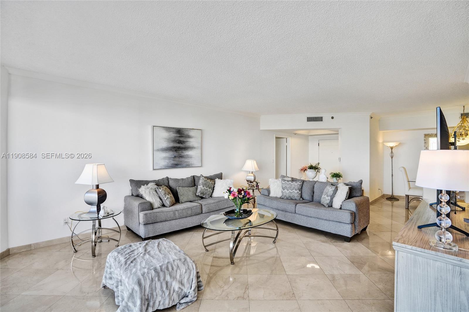 2000 Island Blvd # 1710