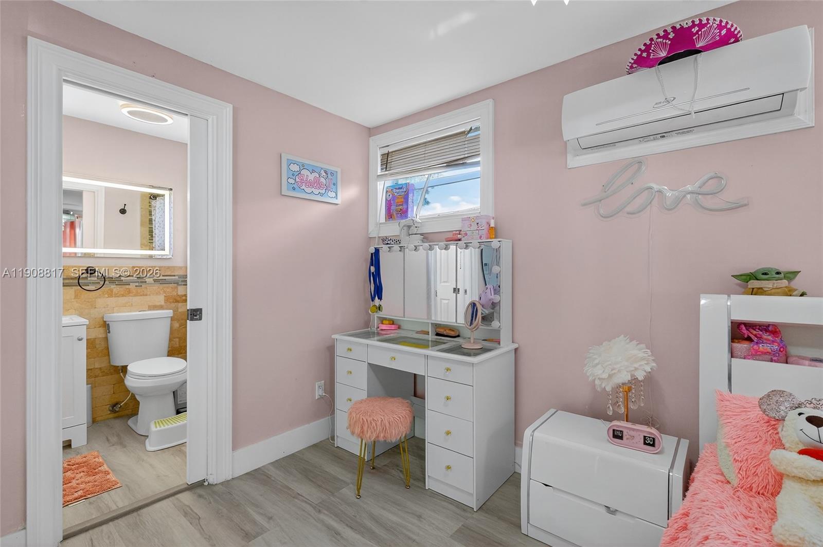 155 NW 124th St