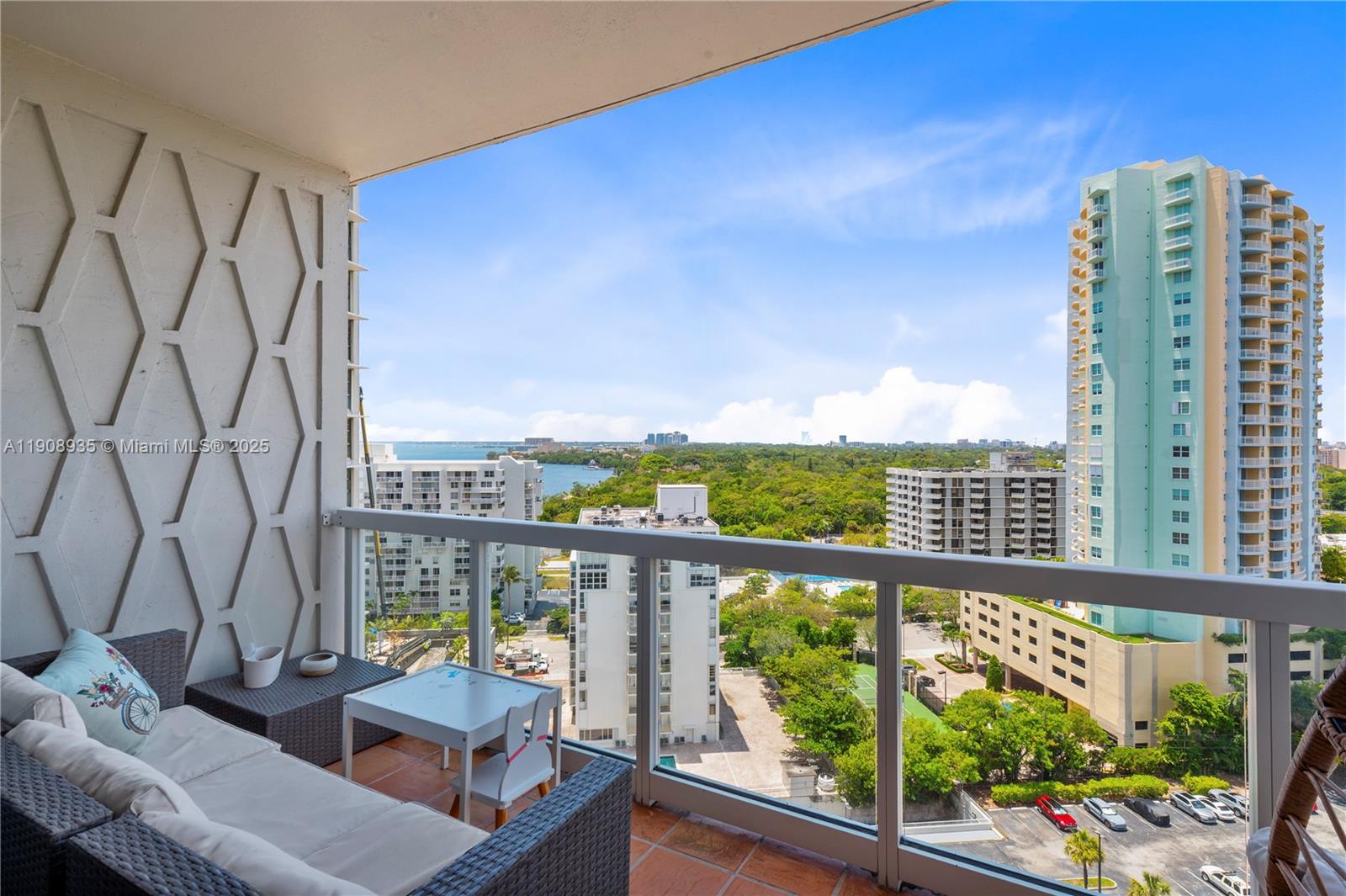 2451 Brickell Ave # 16K