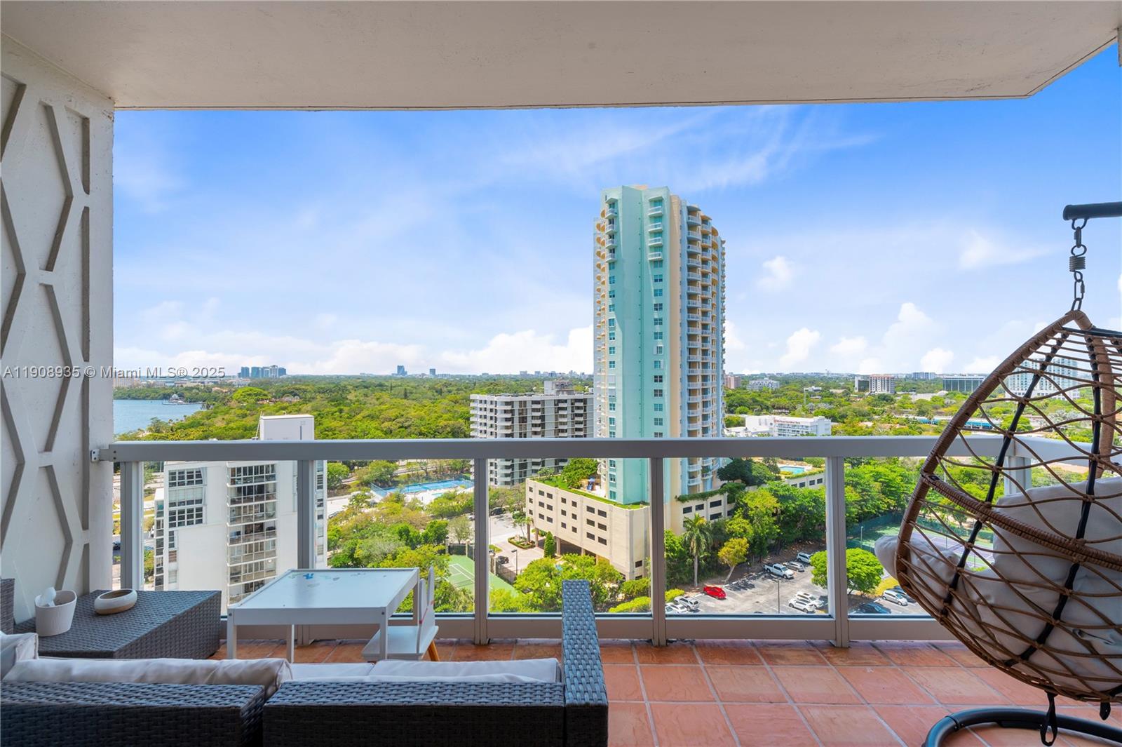 2451 Brickell Ave # 16K