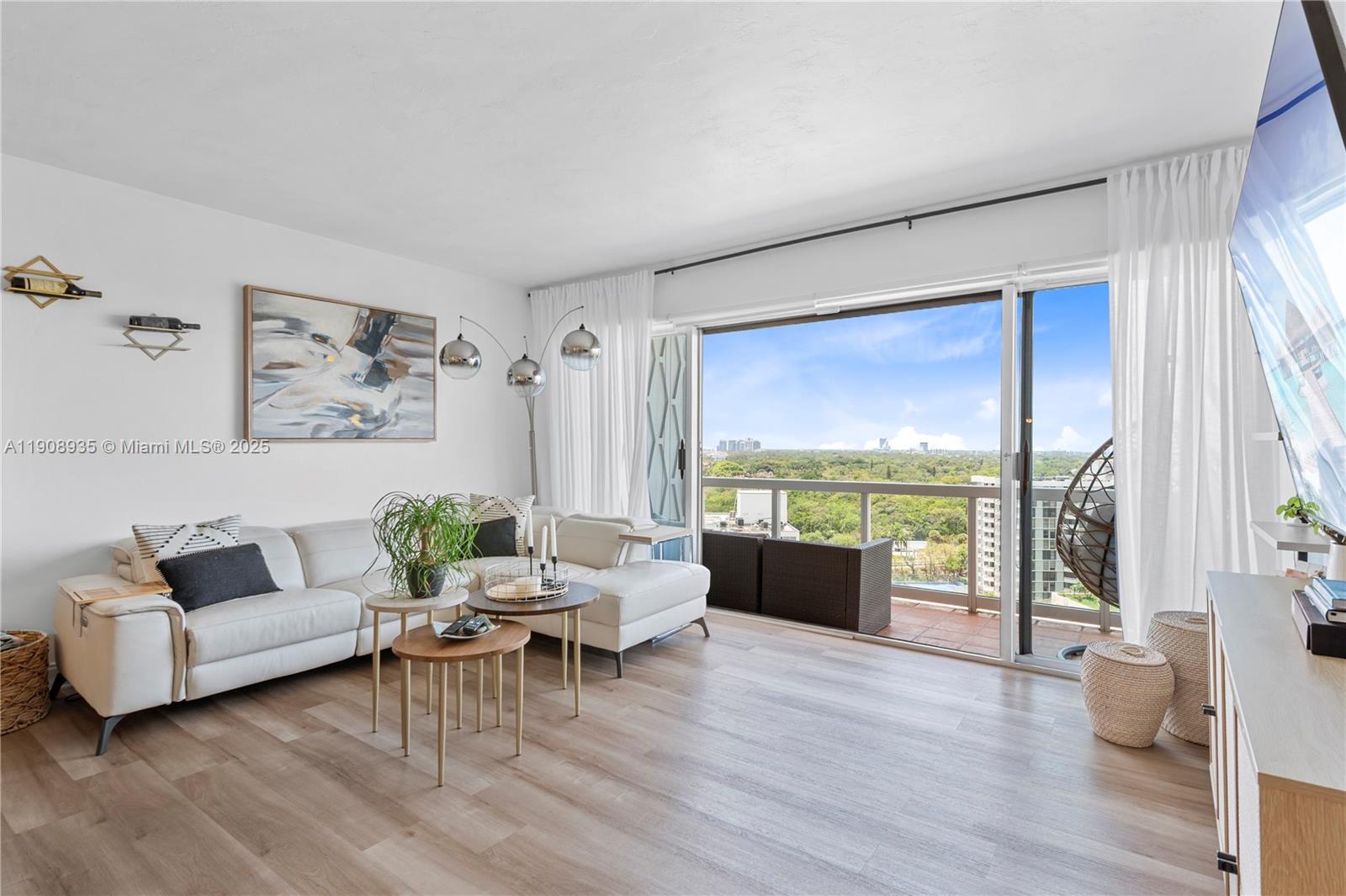 2451 Brickell Ave # 16K