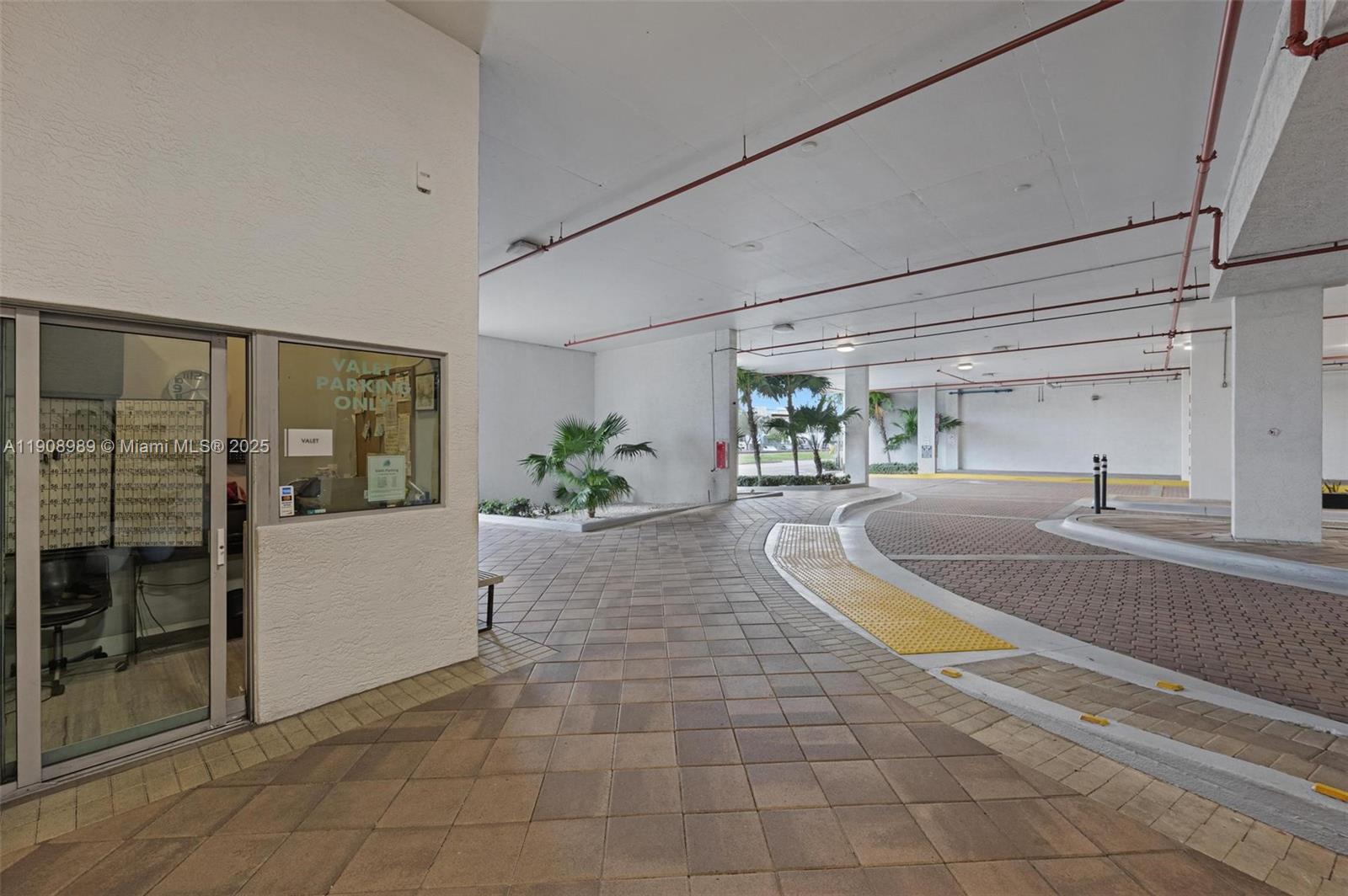 140 S Dixie Hwy # 533