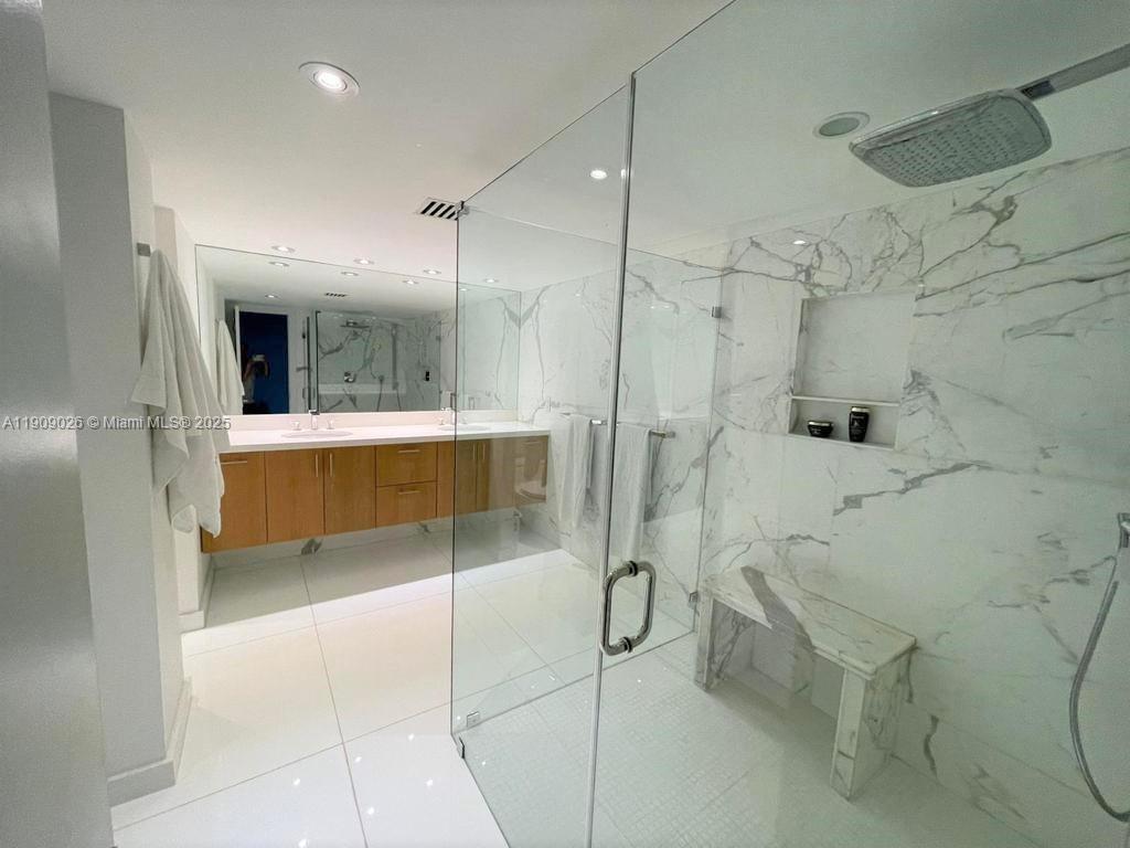 1111 Crandon Blvd # A801