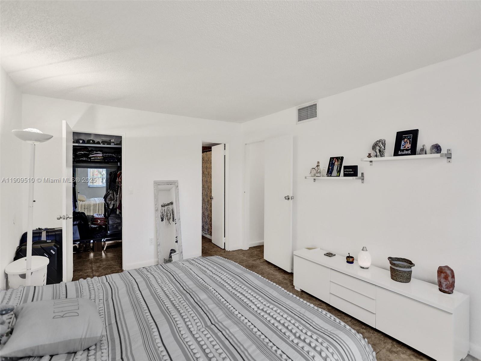 4154 NW 79th Ave # 1D