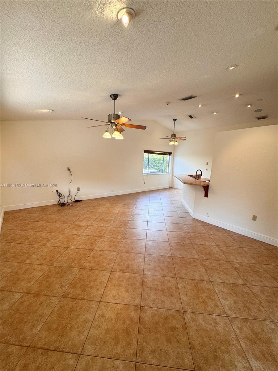 17910 SW 137th Ct Unit: *
