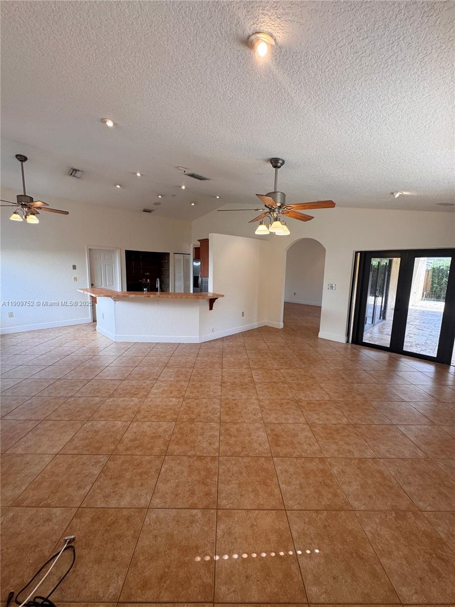 17910 SW 137th Ct Unit: *