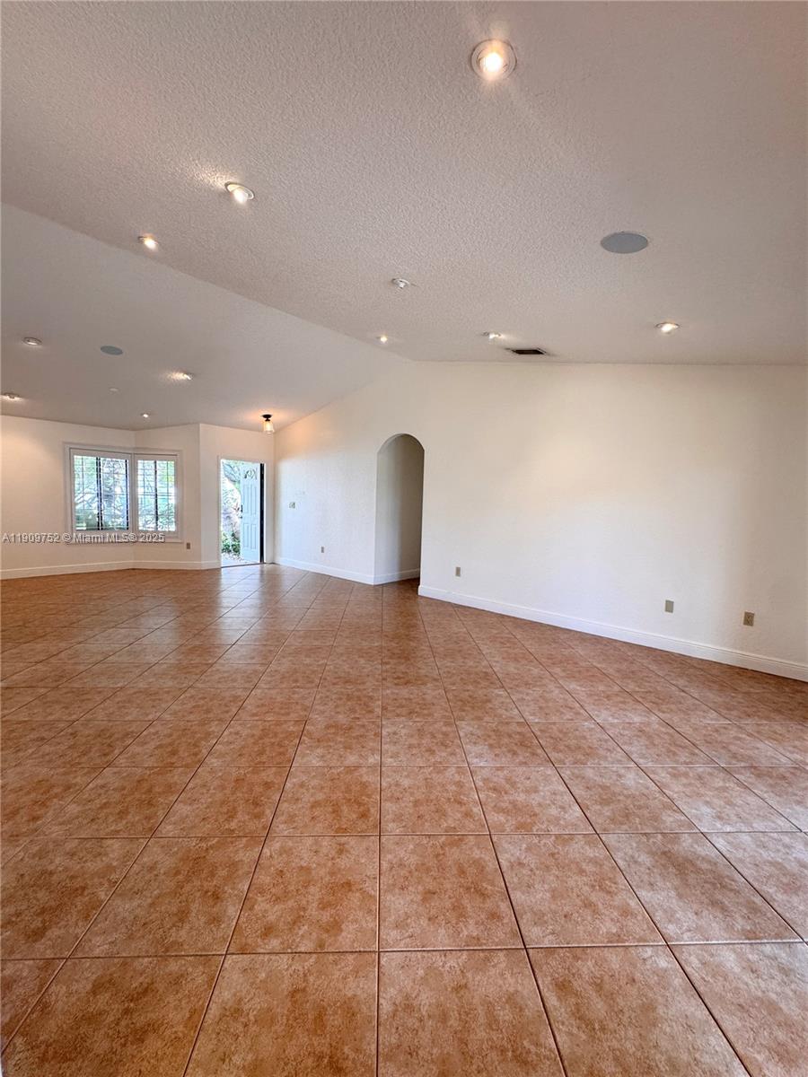 17910 SW 137th Ct Unit: *