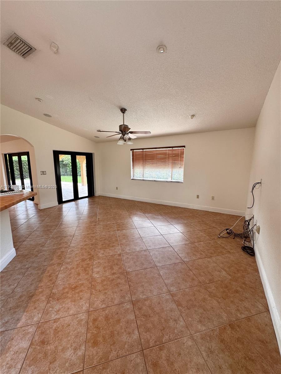 17910 SW 137th Ct Unit: *