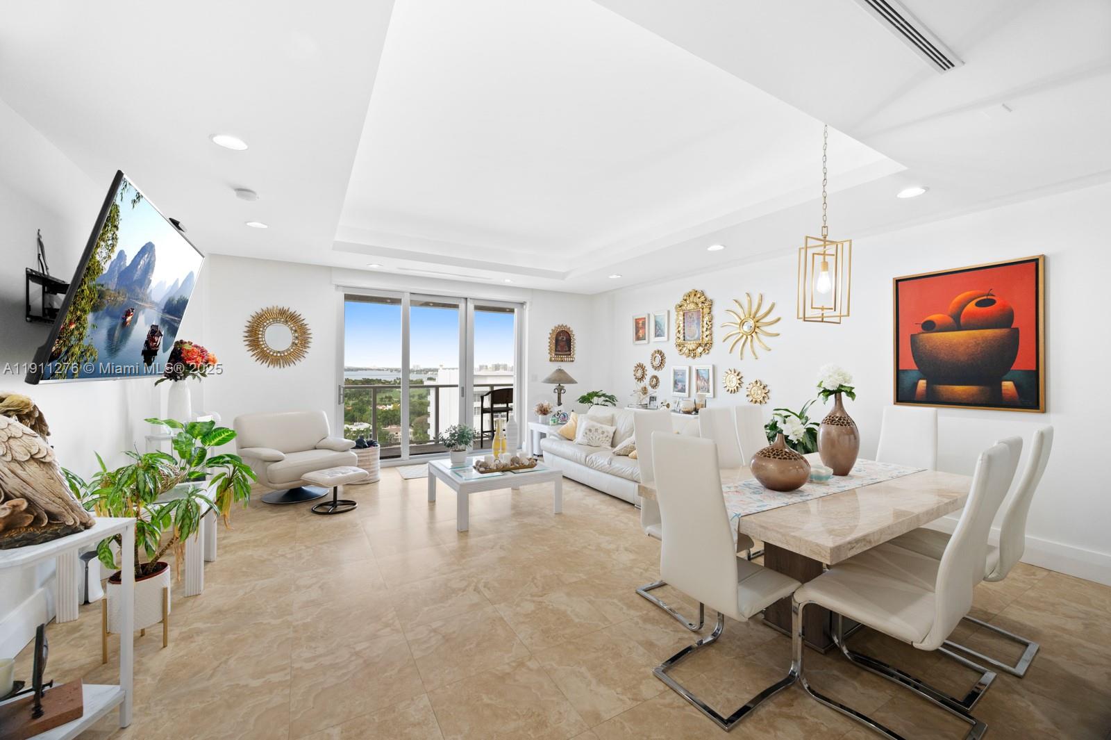 5701 Collins Ave Unit: PH01