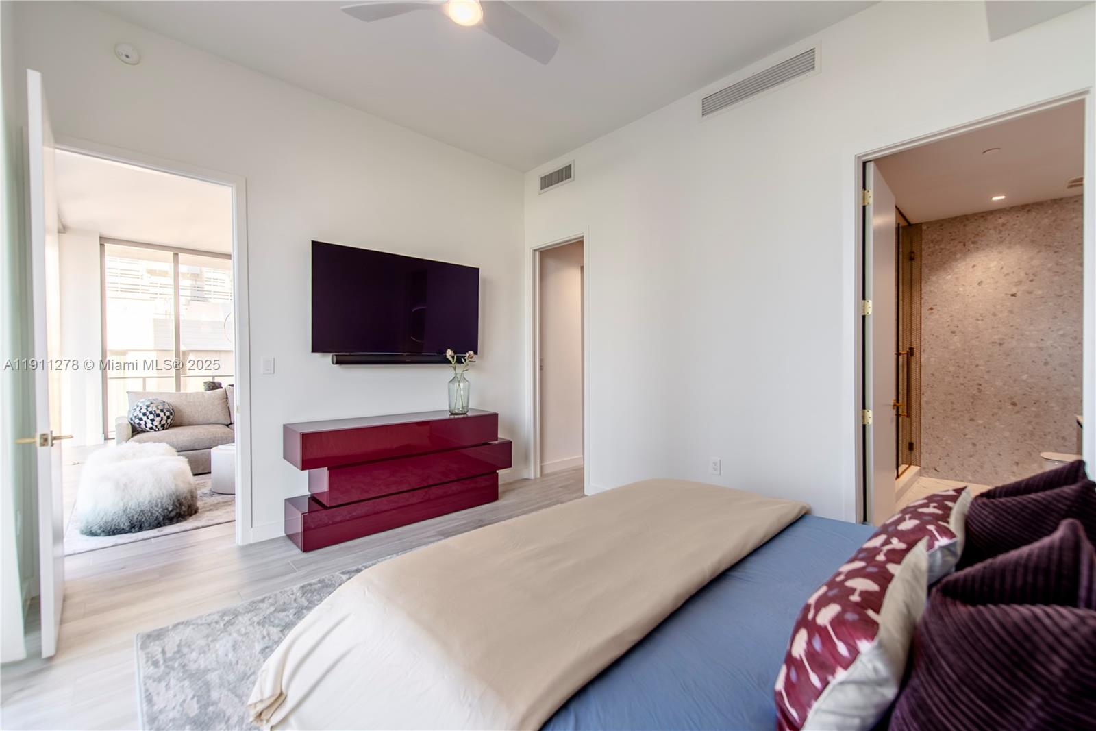 2655 S Bayshore Dr # 1412