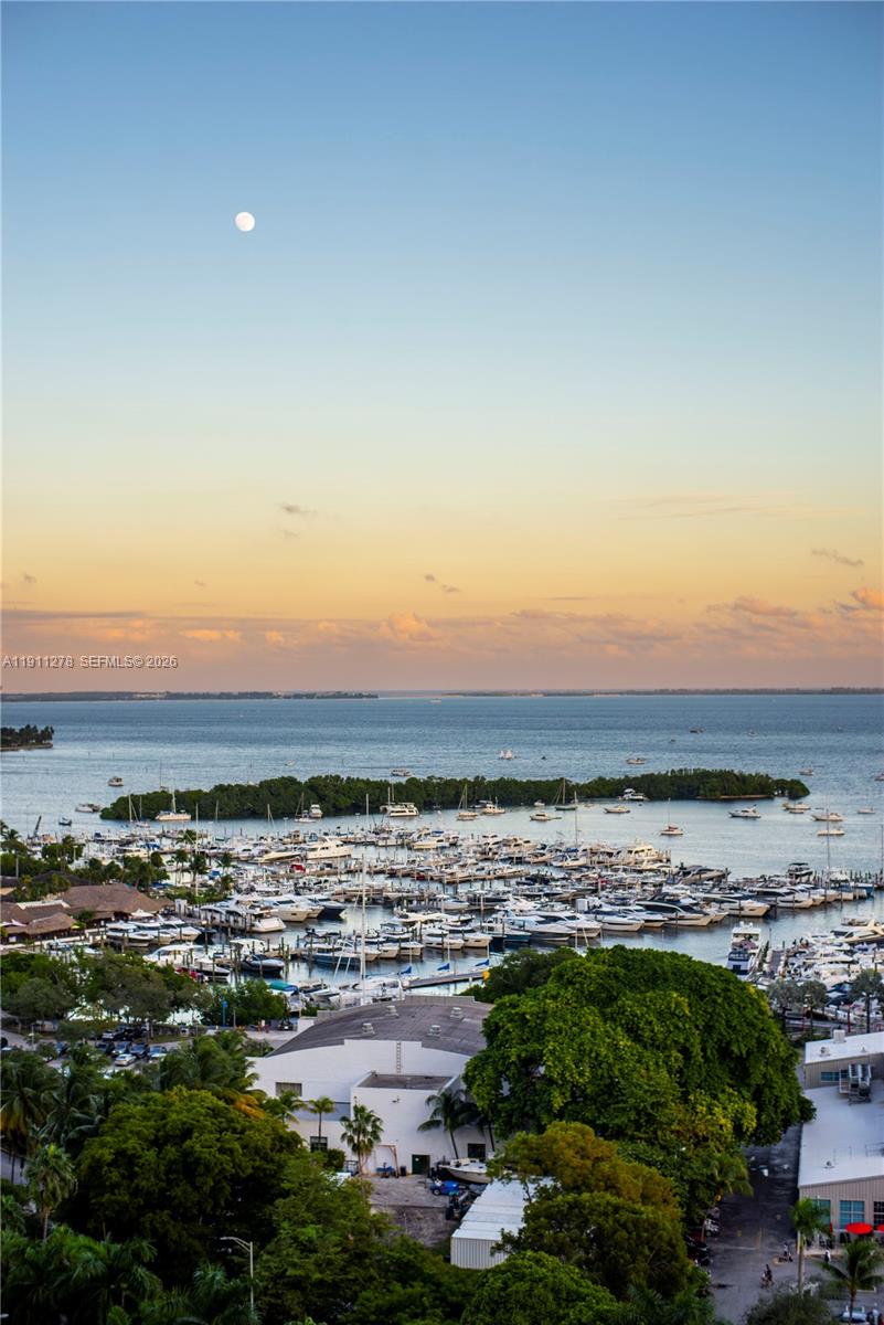 2655 S Bayshore Dr # 1412