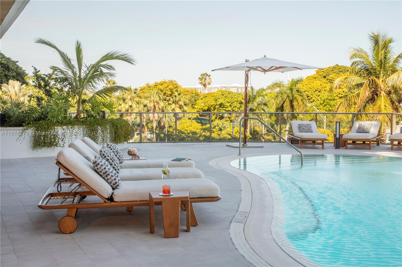 2655 S Bayshore Dr # 1412