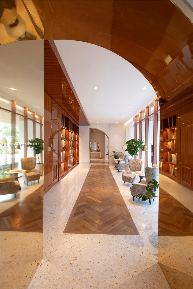 2655 S Bayshore Dr # 1412