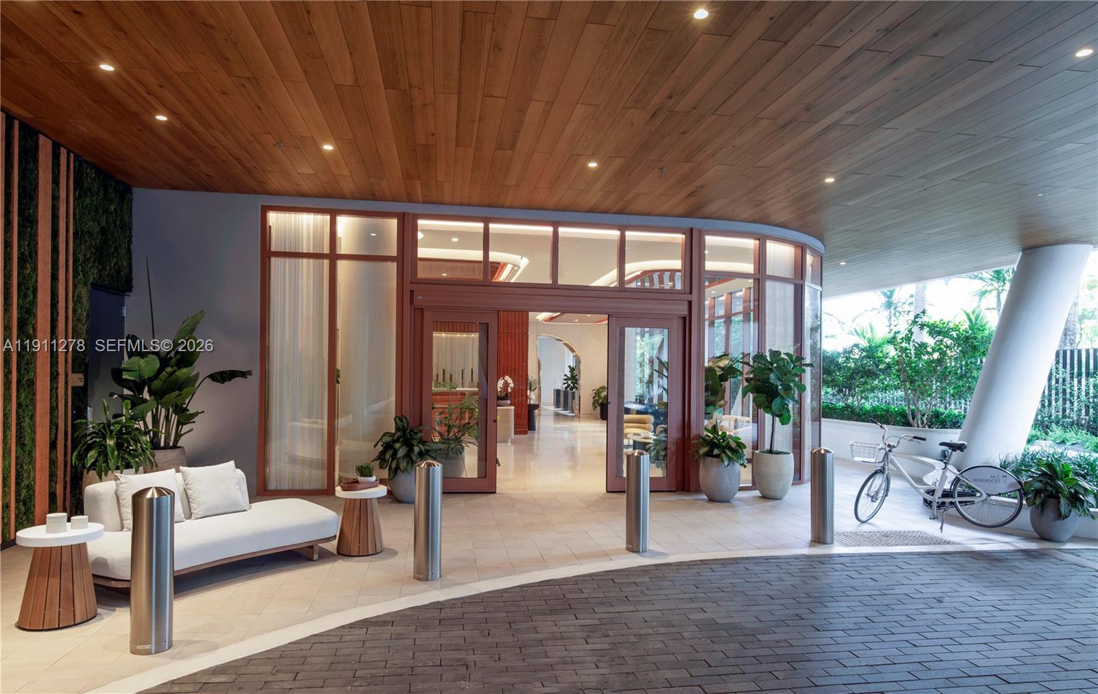 2655 S Bayshore Dr # 1412