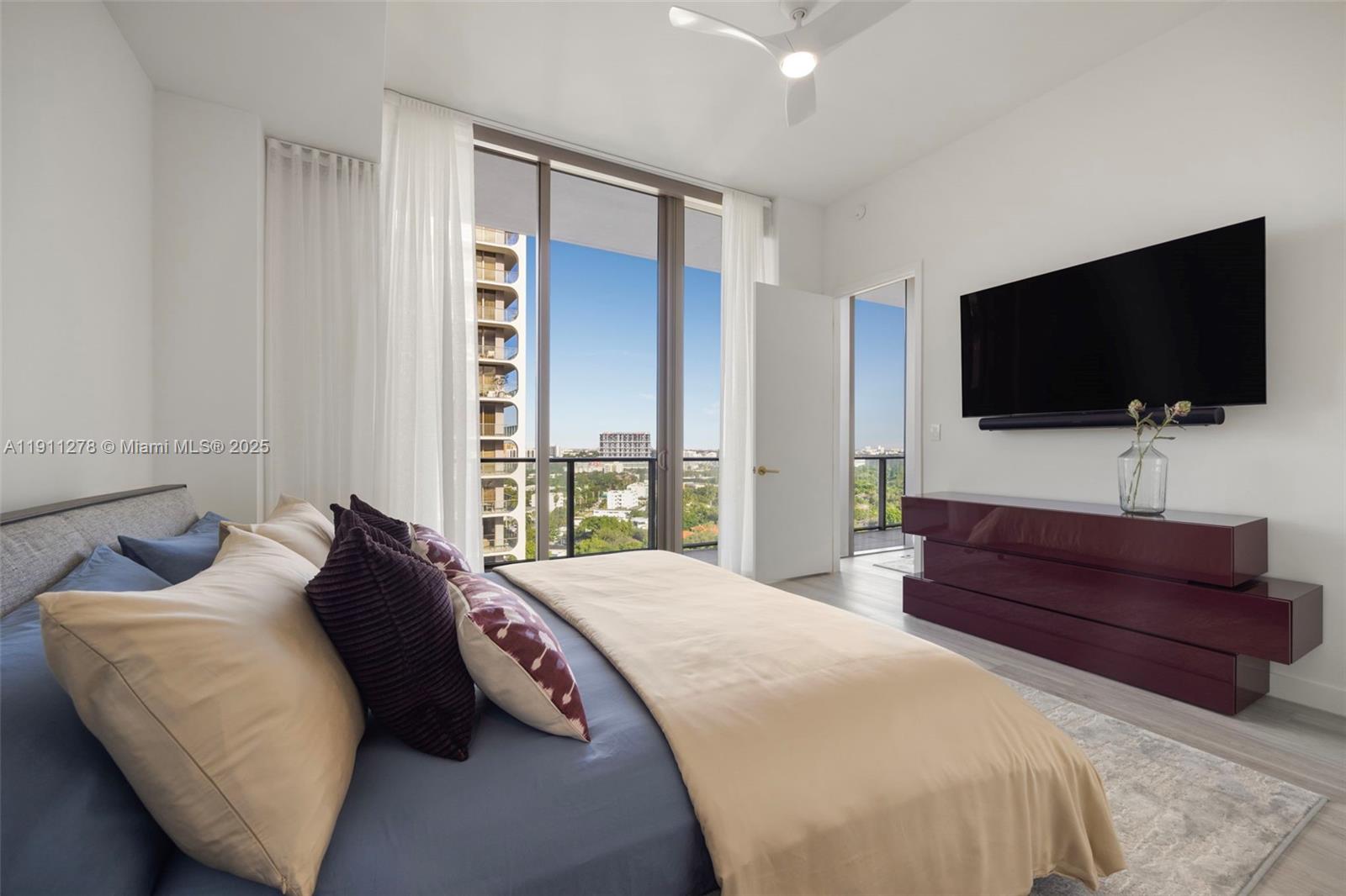 2655 S Bayshore Dr # 1412