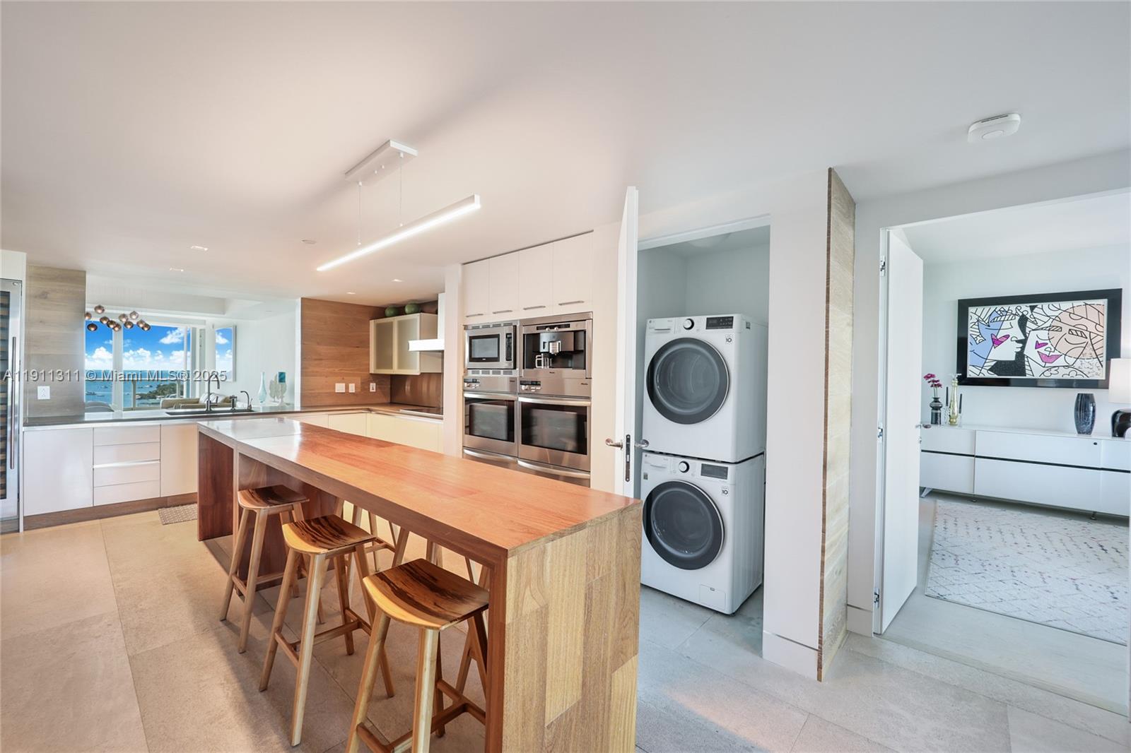 2627 S Bayshore Dr # 1103