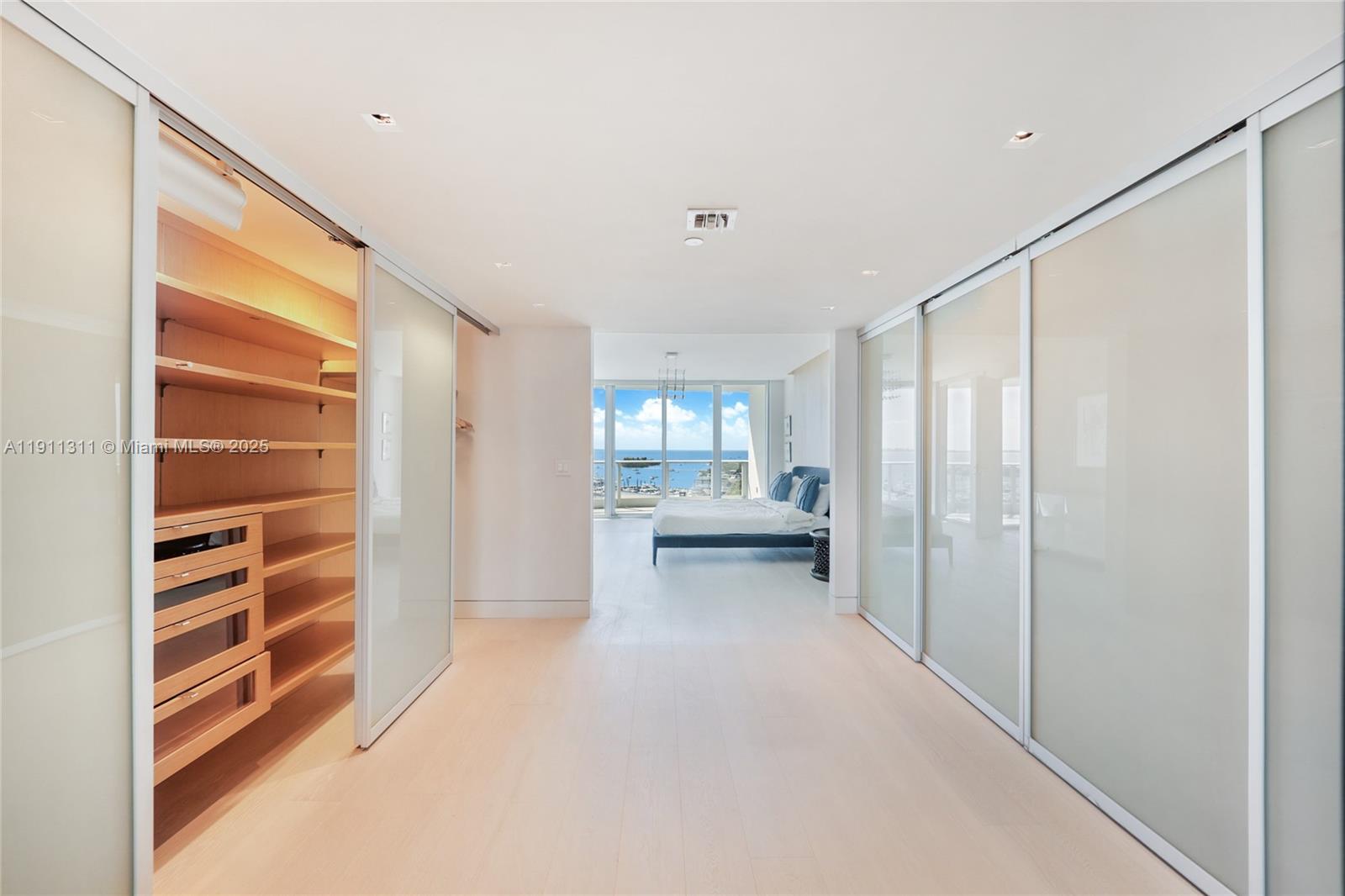 2627 S Bayshore Dr # 1103