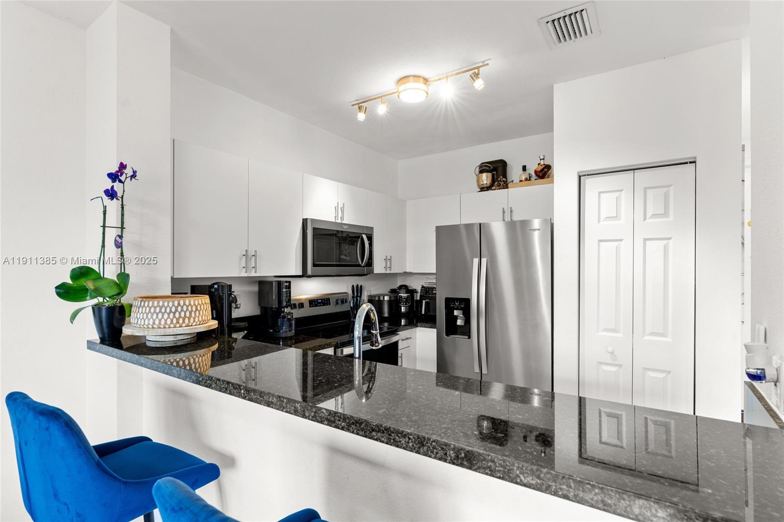 230 SE 29th Ave # 21