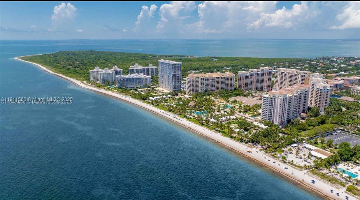 781 Crandon Blvd # 106