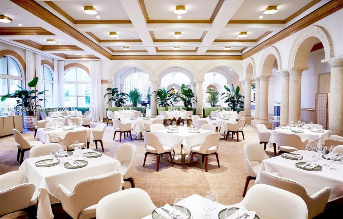 781 Crandon Blvd # 106